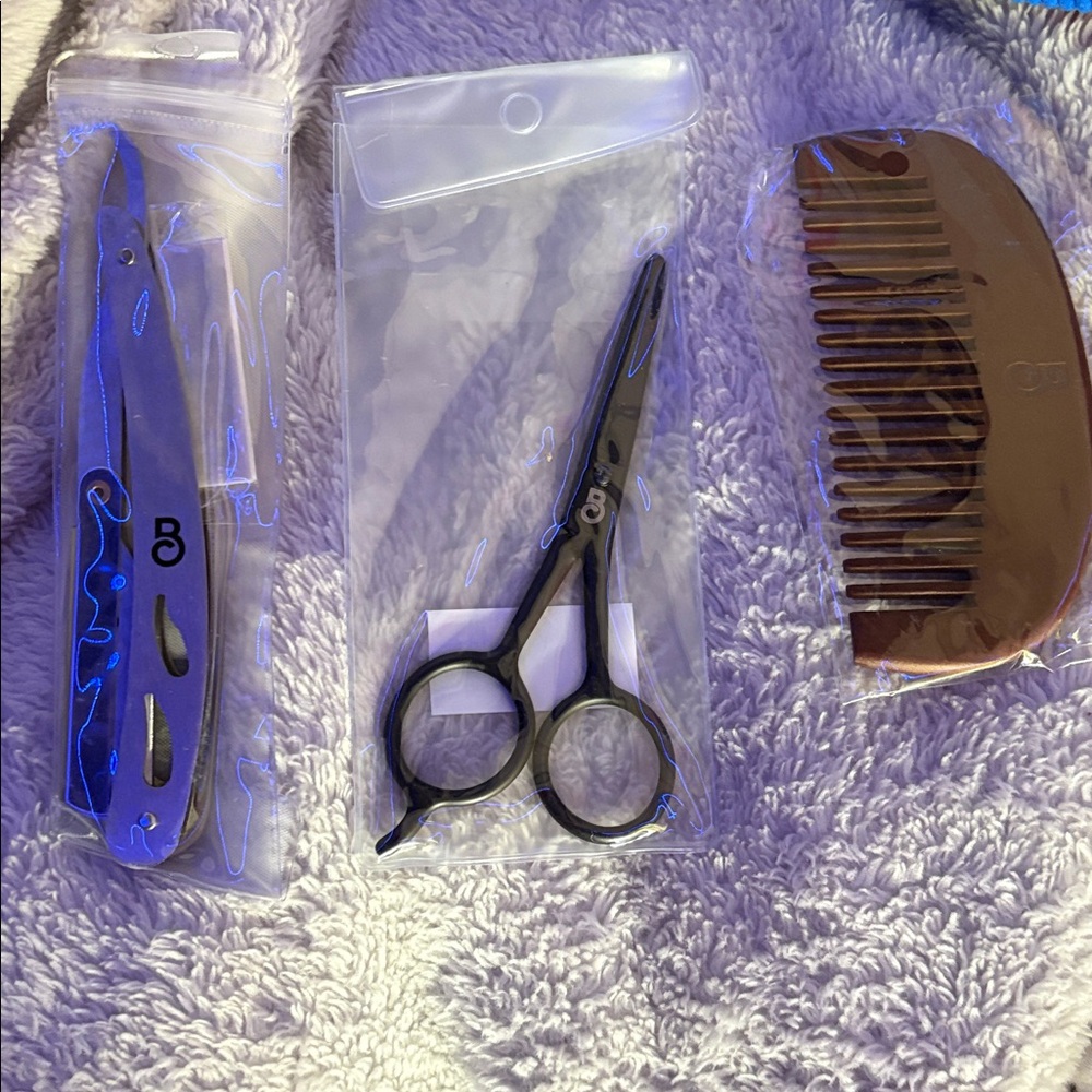 Black Grooming Set - Picture 4 of 6